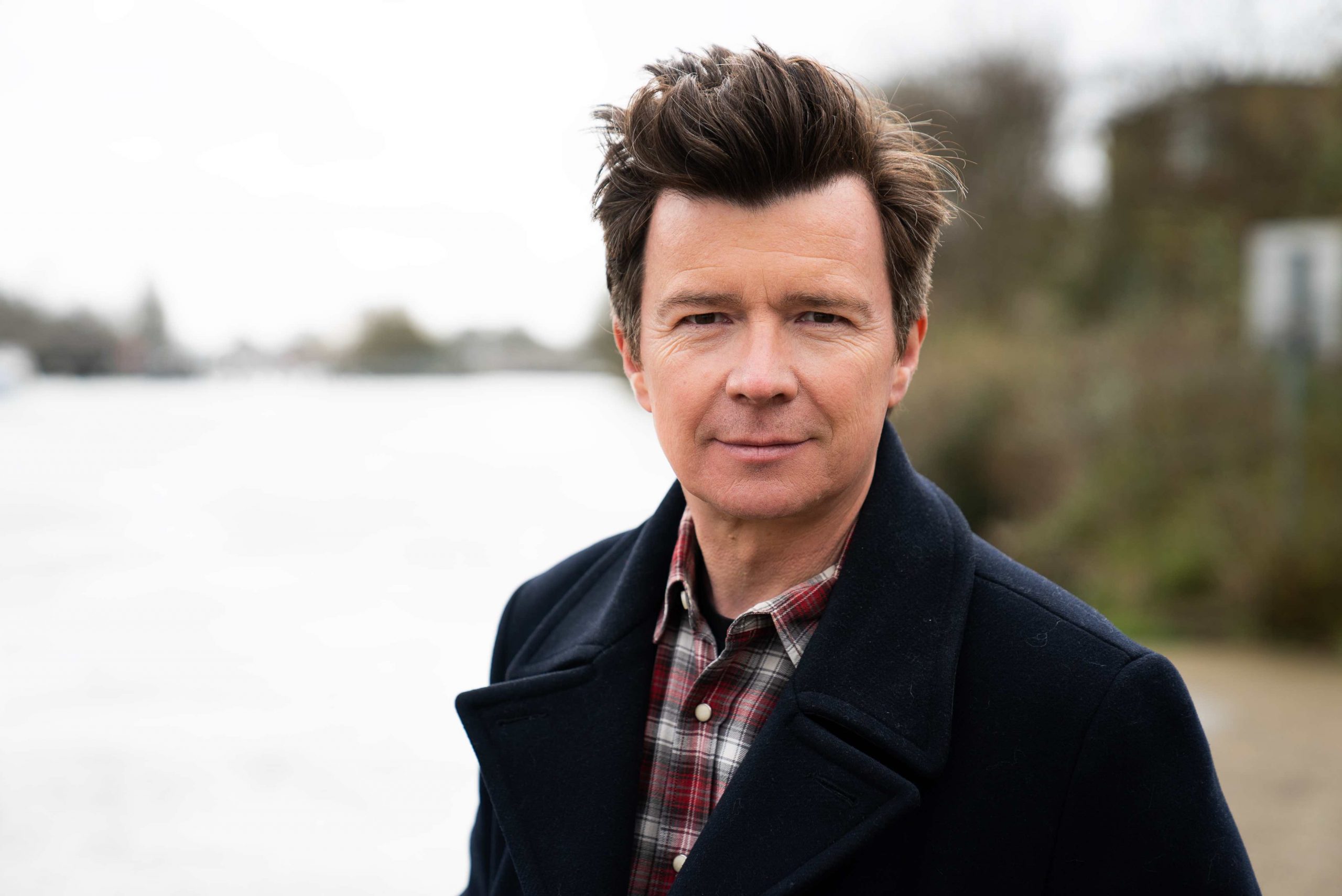 Rick Astley announces free concert for NHS frontline staff.